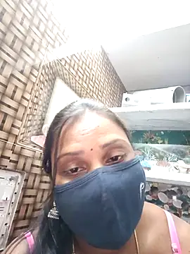 Tamil Hot Nisha online show from February 9, 2026, 4:33 pm