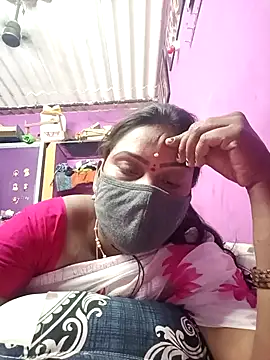 Tamil Hot Nisha online show from April 18, 2026, 6:28 am