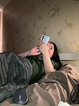 Naughtgirl 2026 online show from March 3, 2026, 12:00 pm