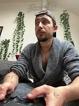 Snapshot of Piratee666 chatting on March 6, 2026, 8:44 am Piratee666 online show from March 6, 2026, 8:44 am