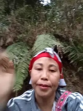 lena-cute online show from February 4, 2026, 11:42 pm