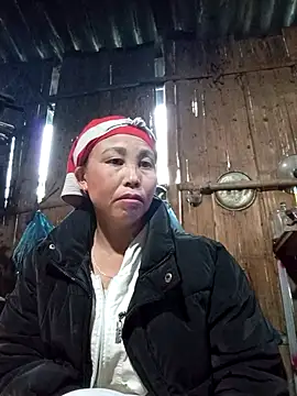 lena-cute online show from February 21, 2026, 12:11 am