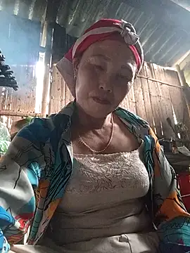 lena-cute online show from March 18, 2026, 12:47 am