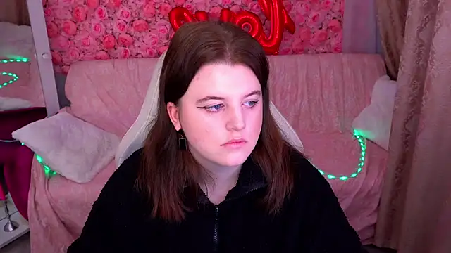 KristiFoxy online show from February 25, 2026, 6:23 am