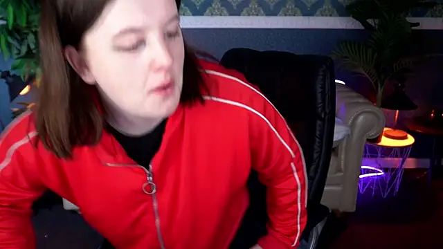 KristiFoxy online show from April 22, 2026, 6:42 pm