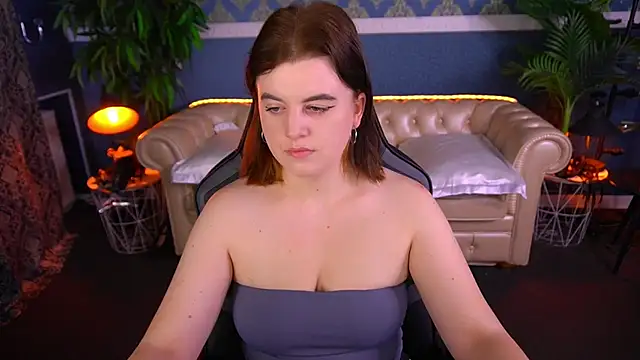KristiFoxy online show from May 28, 2026, 12:35 pm