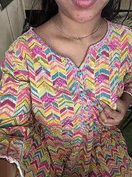 nauty girl shalu online show from February 19, 2026, 4:52 am