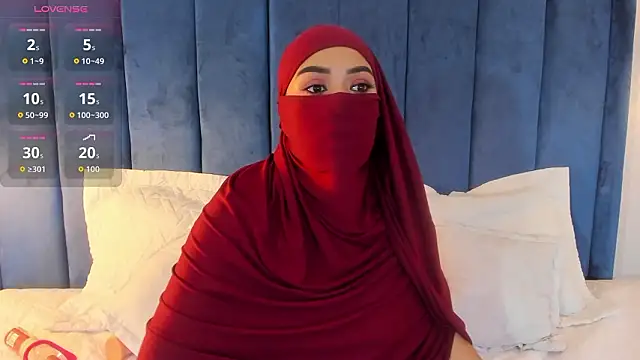 fatimarab   online show from February 17, 2026, 3:58 am