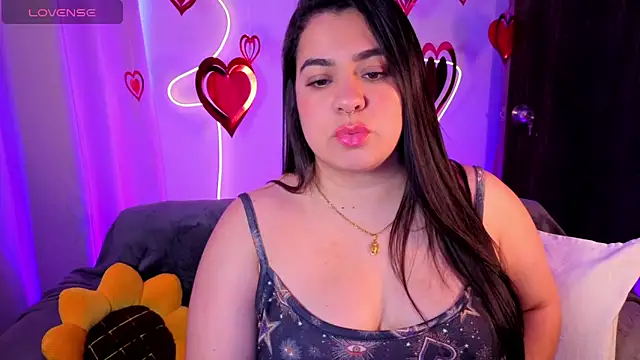 isabum  online show from February 24, 2026, 8:18 pm