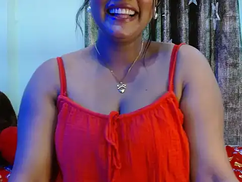 LIZNA 0 online show from April 21, 2026, 9:06 pm