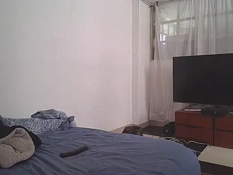 tania-latin online show from February 11, 2026, 4:12 pm