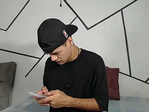 Snapshot of cooper_shiro chatting on July 9, 2026, 5:33 am cooper shiro online show from July 9, 2026, 5:33 am