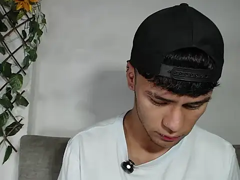 Snapshot of cooper_shiro chatting on July 26, 2026, 8:16 pm cooper shiro online show from July 26, 2026, 8:16 pm