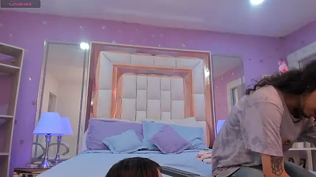 Goldentemptation  online show from March 26, 2026, 7:52 pm