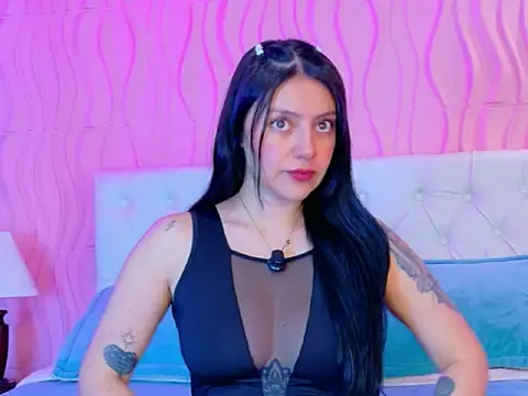 Mia Cherry   online show from February 23, 2026, 7:00 pm