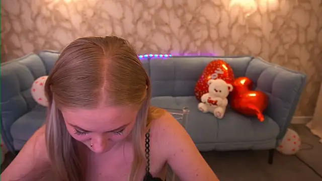 DramaQuenns online show from February 15, 2026, 7:51 am