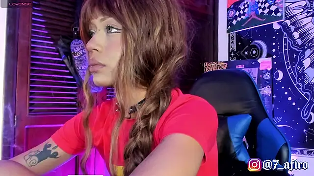 Snapshot of Ivy_Byte chatting on June 10, 2026, 9:46 pm Ivy Byte online show from June 10, 2026, 9:46 pm