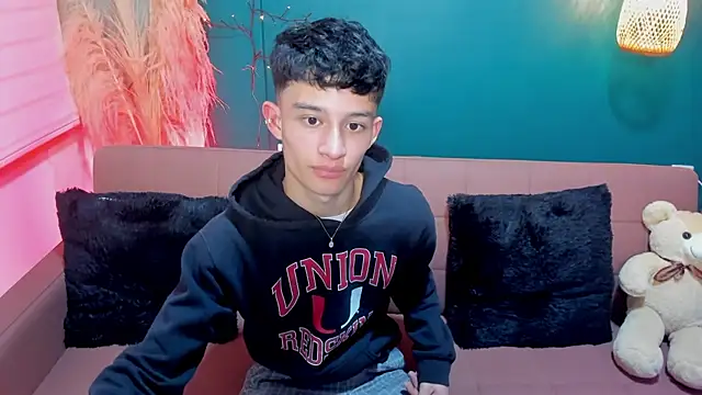 Patrick Howland  online show from February 5, 2026, 3:22 am