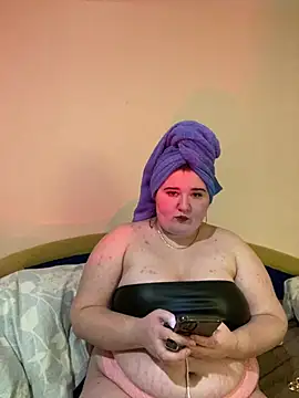 AngelKiras online show from February 16, 2026, 7:21 pm