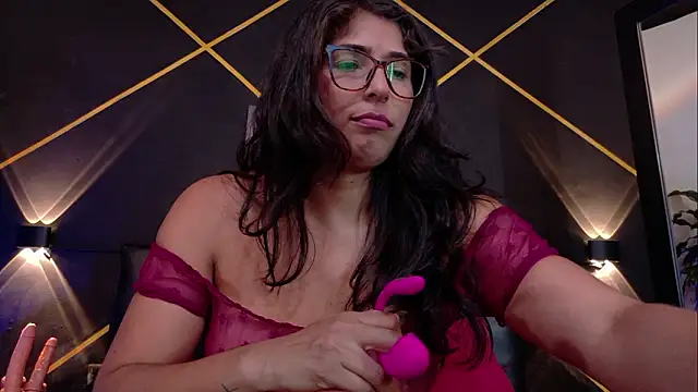 serena kournikova online show from February 25, 2026, 9:35 pm