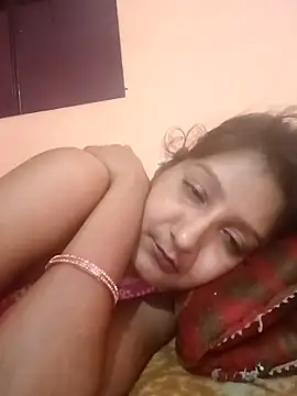 Ayesharani1 online show from April 20, 2026, 8:17 am