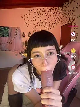 Snapshot of Capricornmystic1 chatting on June 13, 2026, 11:02 pm Capricornmystic1 online show from June 13, 2026, 11:02 pm