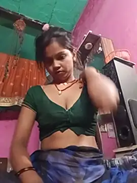 Snapshot of Cut_ikina chatting on July 1, 2026, 10:42 pm Cut ikina online show from July 1, 2026, 10:42 pm