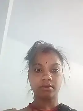 Snapshot of Cut_ikina chatting on July 31, 2026, 9:14 pm Cut ikina online show from July 31, 2026, 9:14 pm