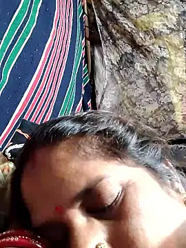 Hot kiran4 online show from April 21, 2026, 12:01 am