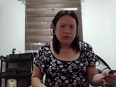 yummychubby29 online show from February 3, 2026, 5:16 am