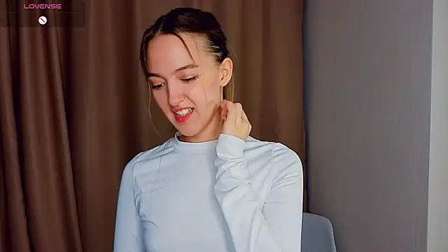 SupakuChan online show from February 14, 2026, 8:49 pm