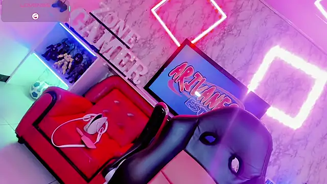 Maddye Fox online show from March 19, 2026, 7:40 pm