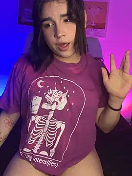 Daniellesins1 online show from April 12, 2026, 6:51 am