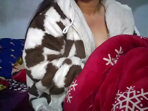 Lilioej online show from March 11, 2026, 11:22 pm