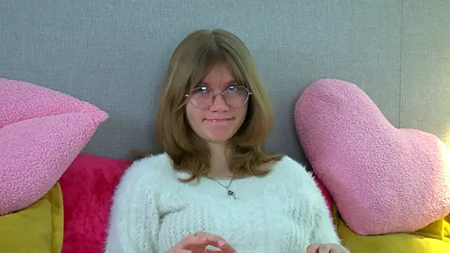 MilaMaelis online show from March 7, 2026, 6:21 am