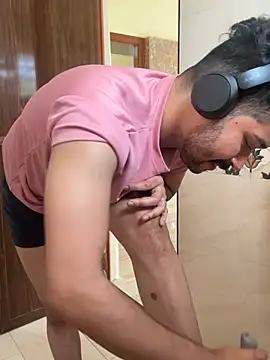 oheysunnyxx online show from February 9, 2026, 10:19 am