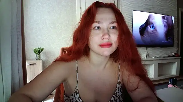 LolaaMint  online show from April 21, 2026, 7:47 am