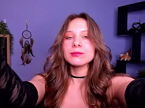 LanaLovely online show from March 6, 2026, 7:38 am