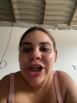 Snapshot of Adriputinha chatting on June 26, 2026, 5:39 pm Adriputinha online show from June 26, 2026, 5:39 pm