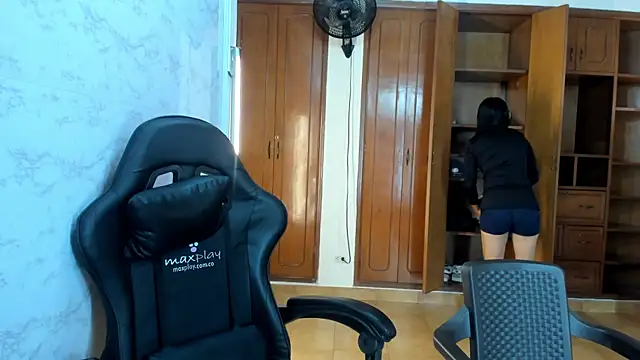 Emily and Soffy online show from March 13, 2026, 12:23 pm