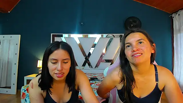 Emily and Soffy online show from April 18, 2026, 7:58 pm