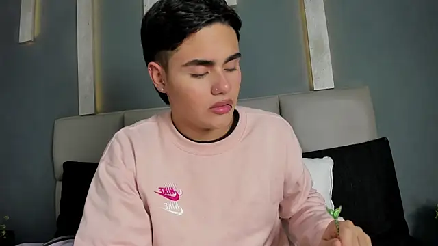 FemNoa online show from March 2, 2026, 1:51 pm