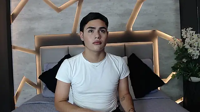 FemNoa online show from March 9, 2026, 7:07 pm