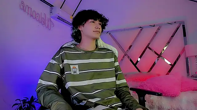 thanier 18 online show from April 21, 2026, 8:34 pm