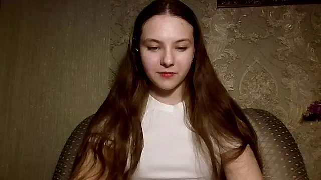 YuniNeko online show from April 7, 2026, 4:29 pm