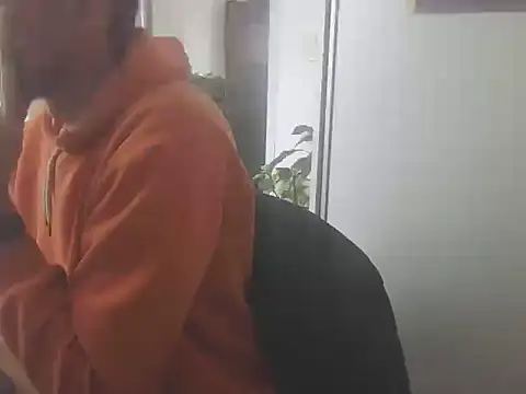 willyhot hot online show from June 2, 2026, 5:37 pm