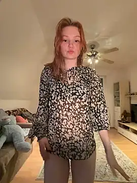 mad girlygirl online show from March 6, 2026, 5:31 pm