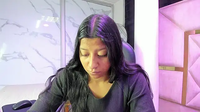 Vaneline2 online show from April 1, 2026, 2:36 pm