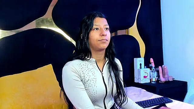 Vaneline2 online show from May 22, 2026, 2:12 pm