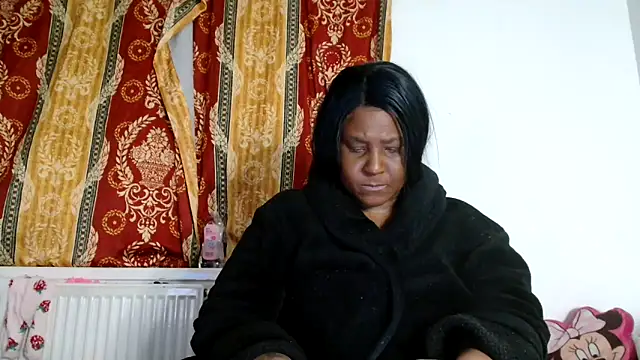 CurvySashia online show from March 5, 2026, 12:06 am